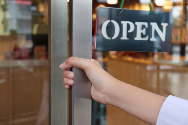 Come disinfettare le maniglie delle porte? Alcuni consigli utili