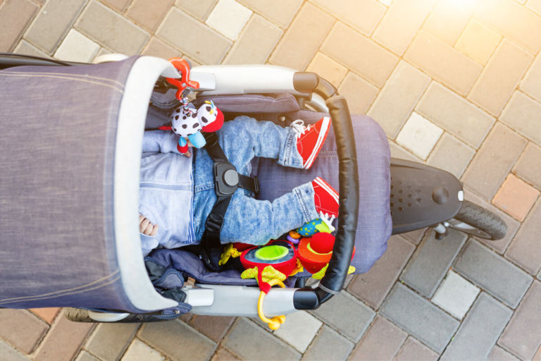 Come igienizzare il passeggino? Alcuni consigli pratici